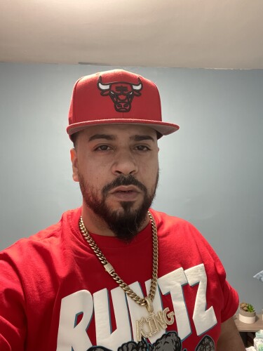 Roberto Navarro Profile