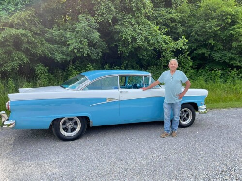 Gary Lindsay Profile