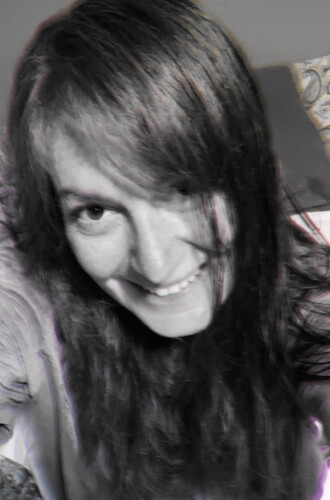 Laura Annese Profile