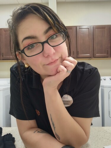 Jennifer Tilley Profile