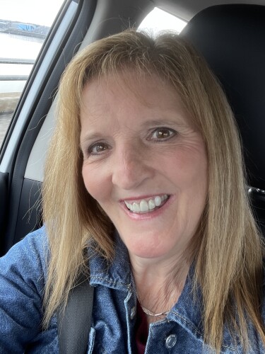 Denise Luckasevic Profile