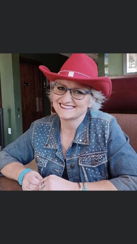 Julianne Myers Profile