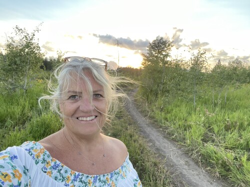 Julie Wise Bastin Profile