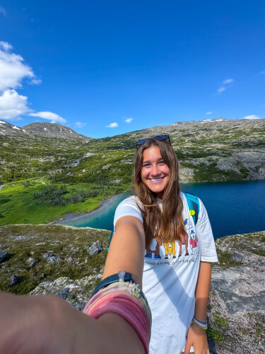 Charlotte DeCoster Profile