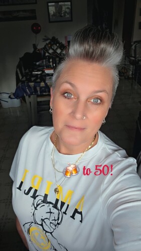 Lynne Warner Profile