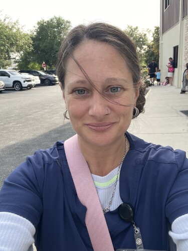 Lindsey Goneau Profile