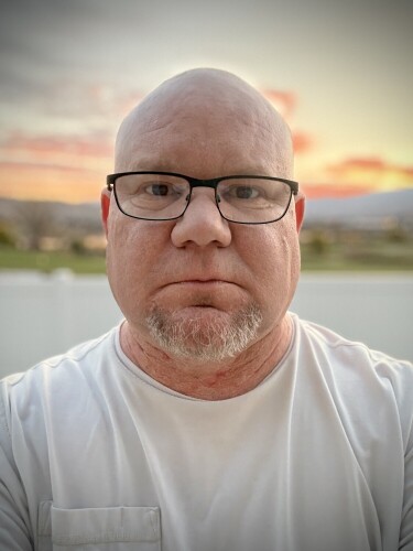 Kevin Alcombrack Profile