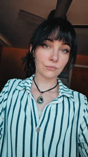 Leah Reuter Profile
