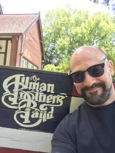 Michael Santoli Profile