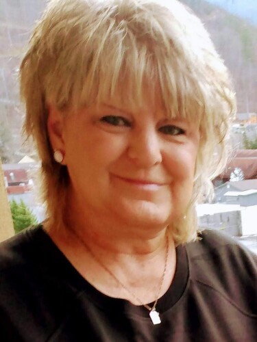 Roxanne Fuqua Profile