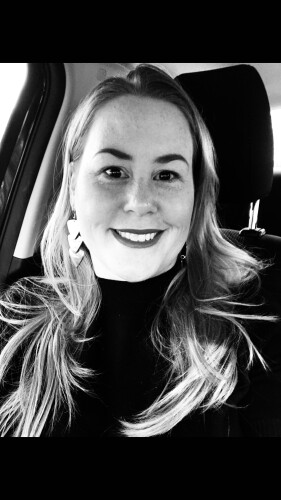 Holly Kinney Profile