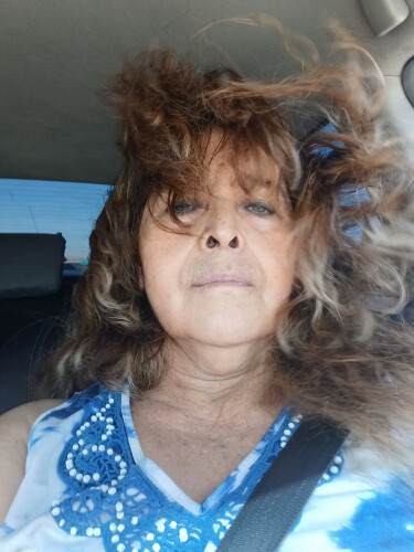 Julia Quinones Profile