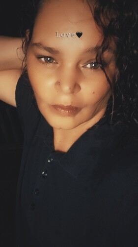 Victoria Davis Profile