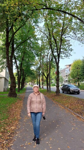 Gloria Romero Profile