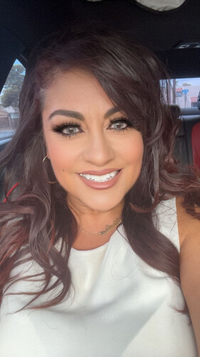 Yadira Gallego Profile